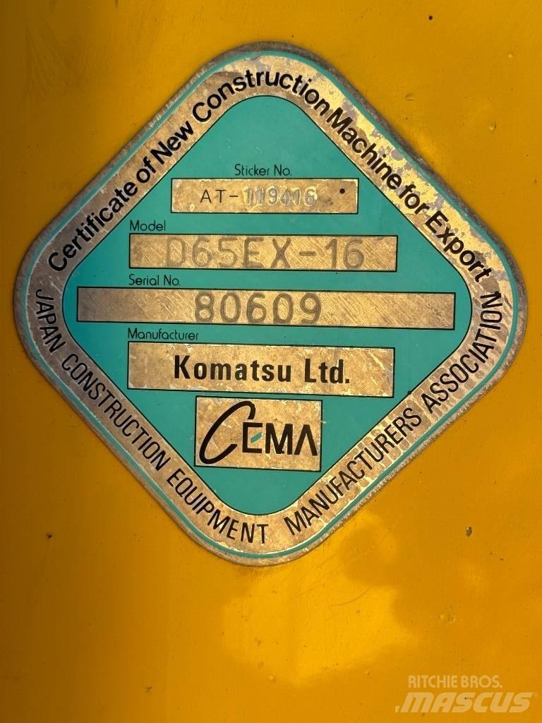 Komatsu D65EX-16 Bulldozer på larvebånd