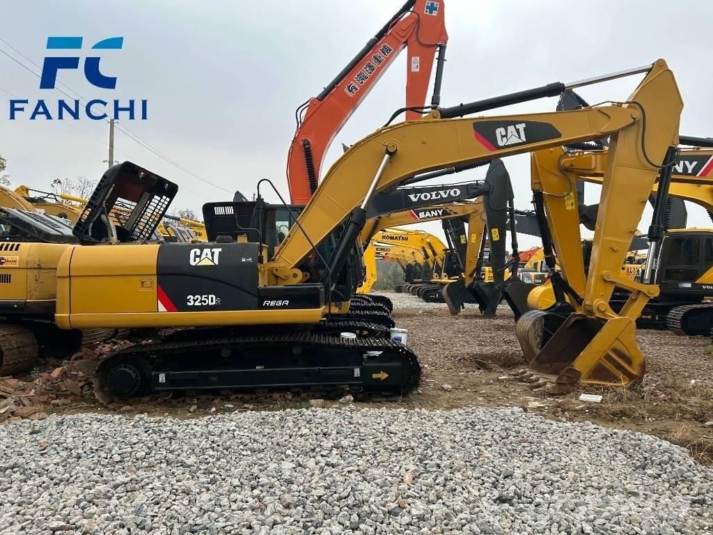 CAT 325 D Gravemaskiner på larvebånd