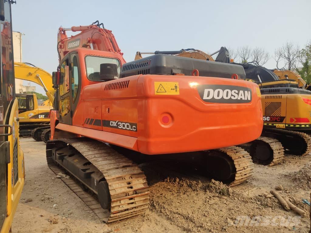 Doosan dx300 Gravemaskiner på larvebånd