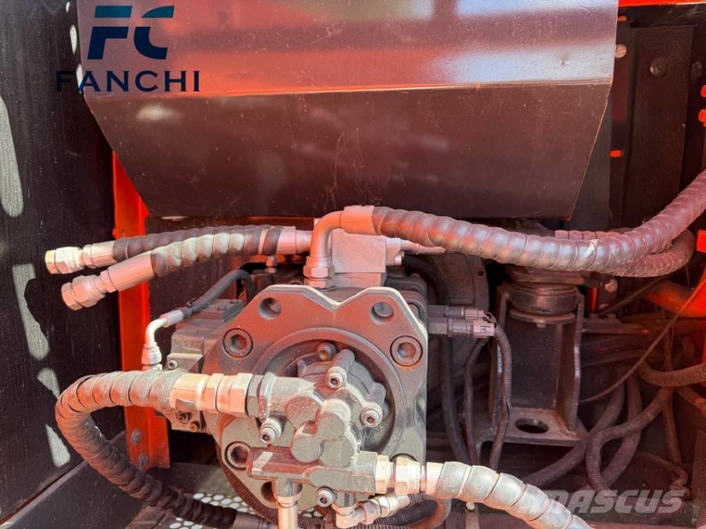 Doosan DX 225 Gravemaskiner på larvebånd