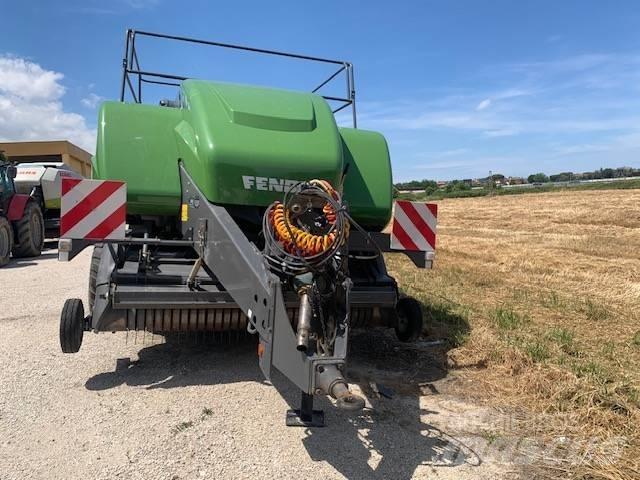 Fendt 1290 S XD Pressere til firkantede baller