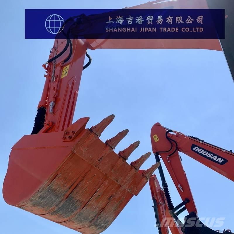 Doosan DX 300 Gravemaskiner på larvebånd