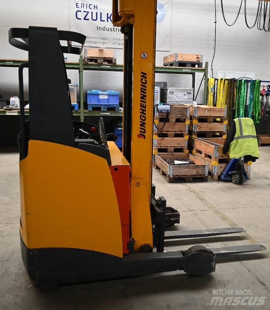 Jungheinrich ETV 214 Reachtruck