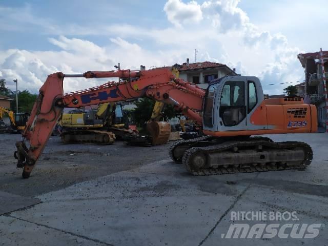 Fiat-Kobelco E 235 Gravemaskiner på larvebånd
