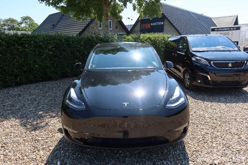 Tesla Model Y Biler