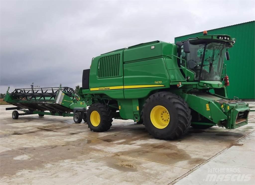 John Deere T670 Mejetærskere