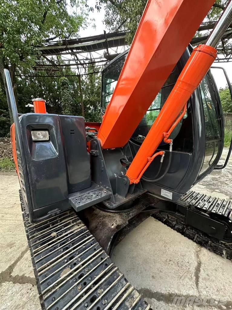 Hitachi 70 Gravemaskiner på larvebånd