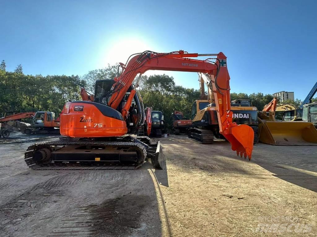 Hitachi ZX 75 Midi-gravemaskiner 7t - 12t