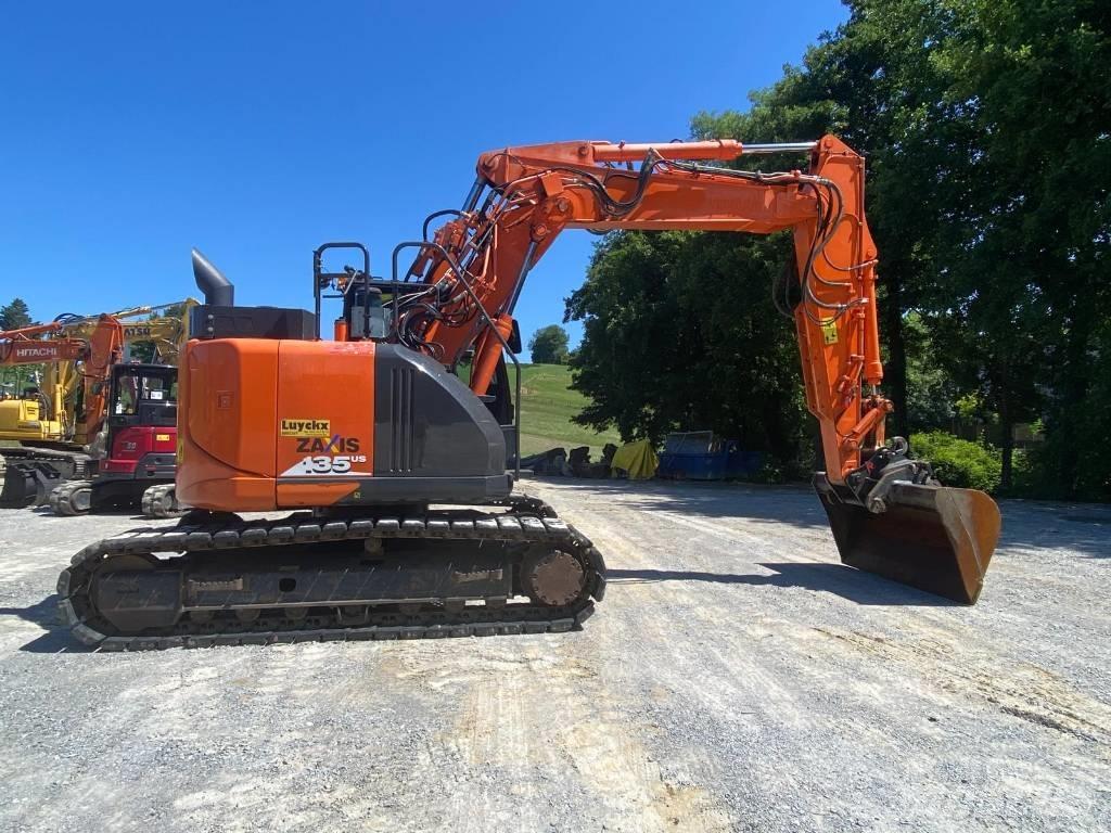 Hitachi ZX 135 US-6 Gravemaskiner på larvebånd
