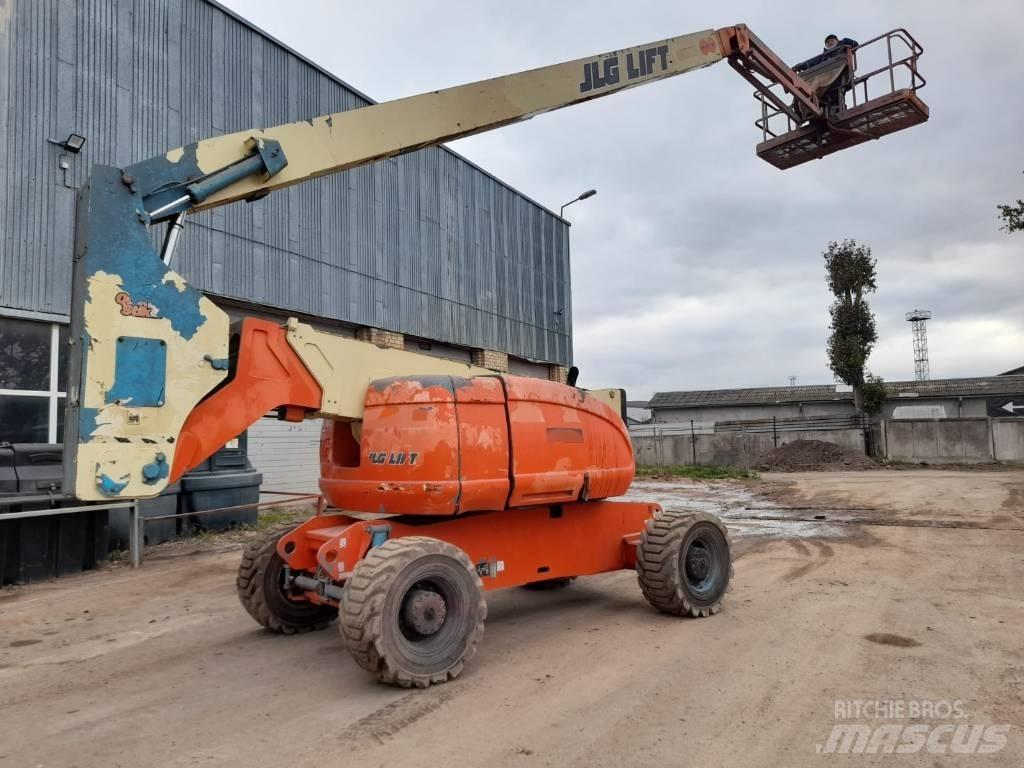 JLG 800 AJ Teleskoplifte