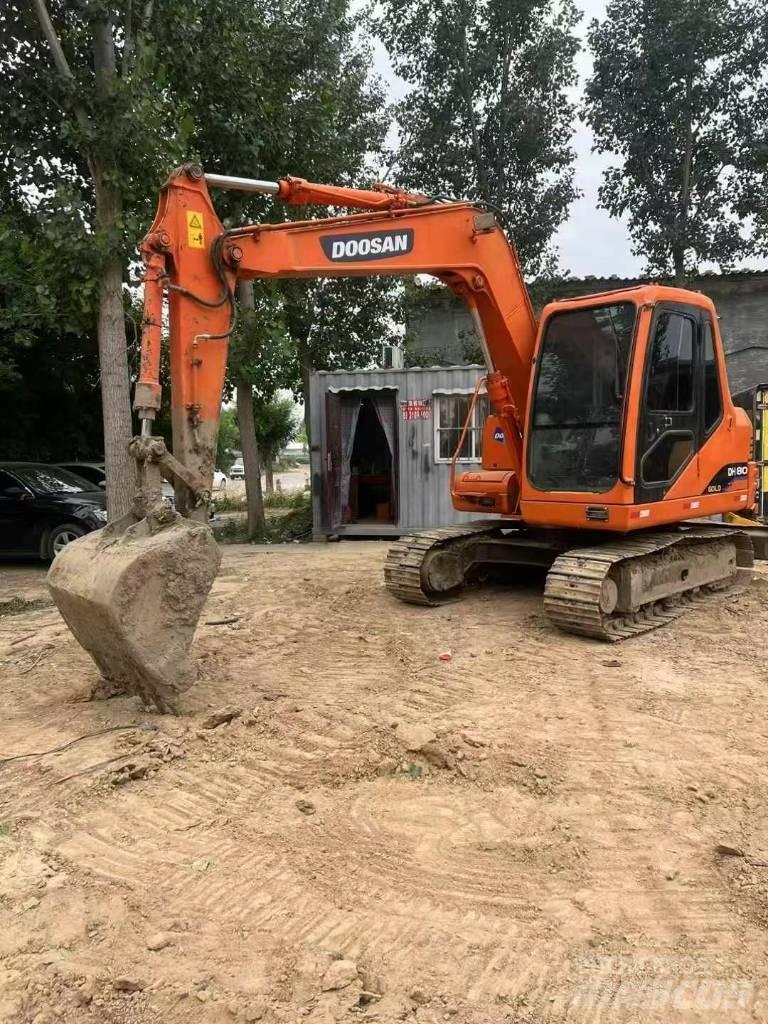 Doosan DH 80 G Gravemaskiner på larvebånd