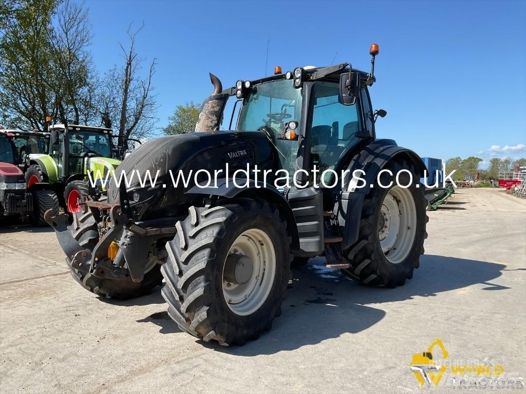 Valtra T 234 Traktorer