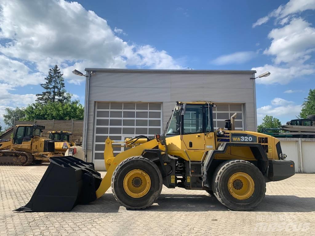 Komatsu WA 320-5H Læssemaskiner på hjul