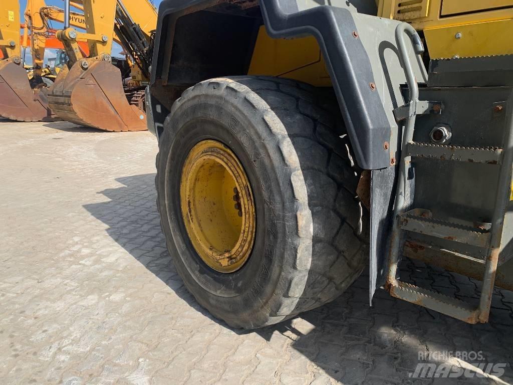 Komatsu WA 320-5H Læssemaskiner på hjul