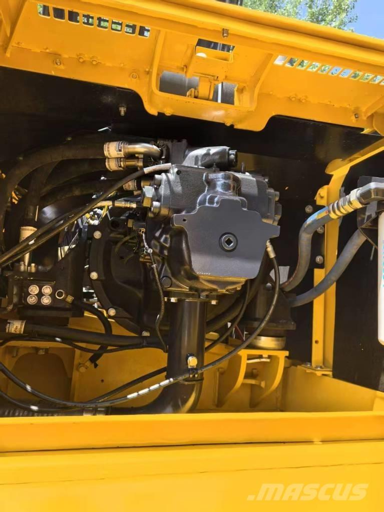 Komatsu PC 300 Gravemaskiner på larvebånd