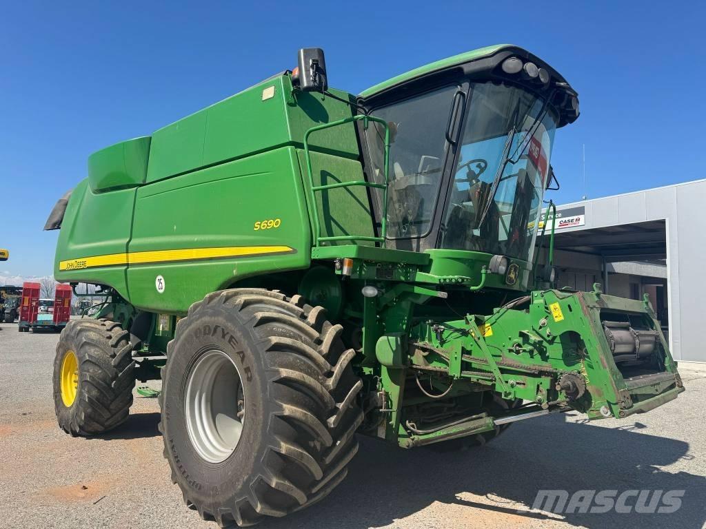John Deere S 690 Mejetærskere