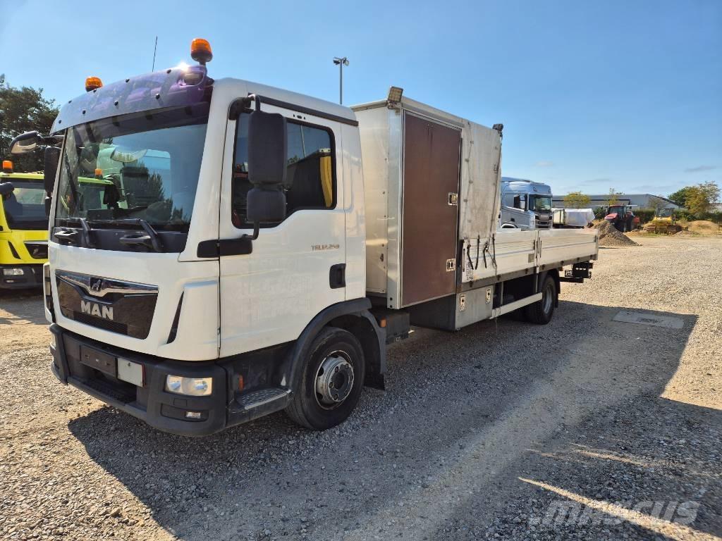 MAN TGL 12.250 Lastbil med lad/Flatbed