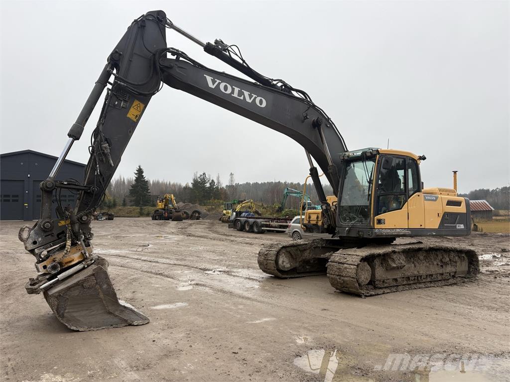 Volvo EC220DL Gravemaskiner på larvebånd