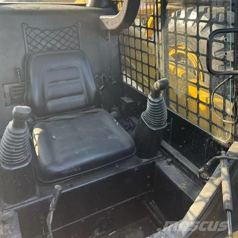 CAT 226 Minilæsser - skridstyret