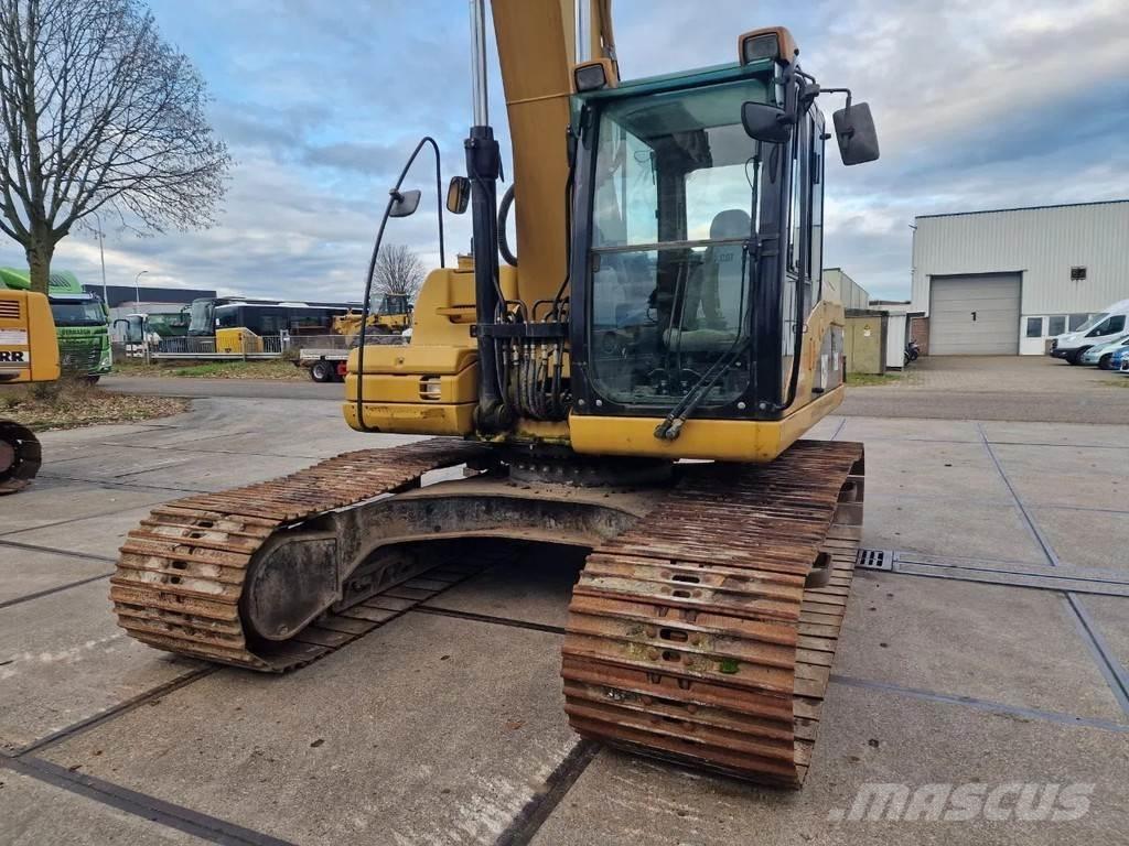 CAT 323d Gravemaskiner på larvebånd