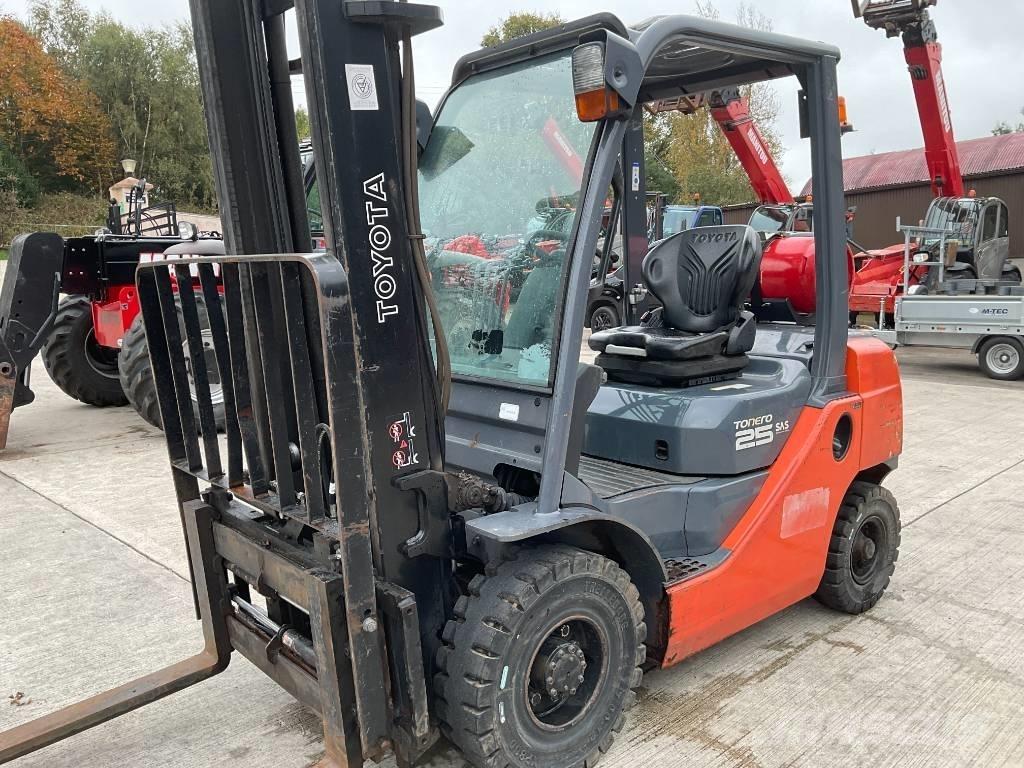 Toyota 02-8 FGF 25 LPG gaffeltrucks