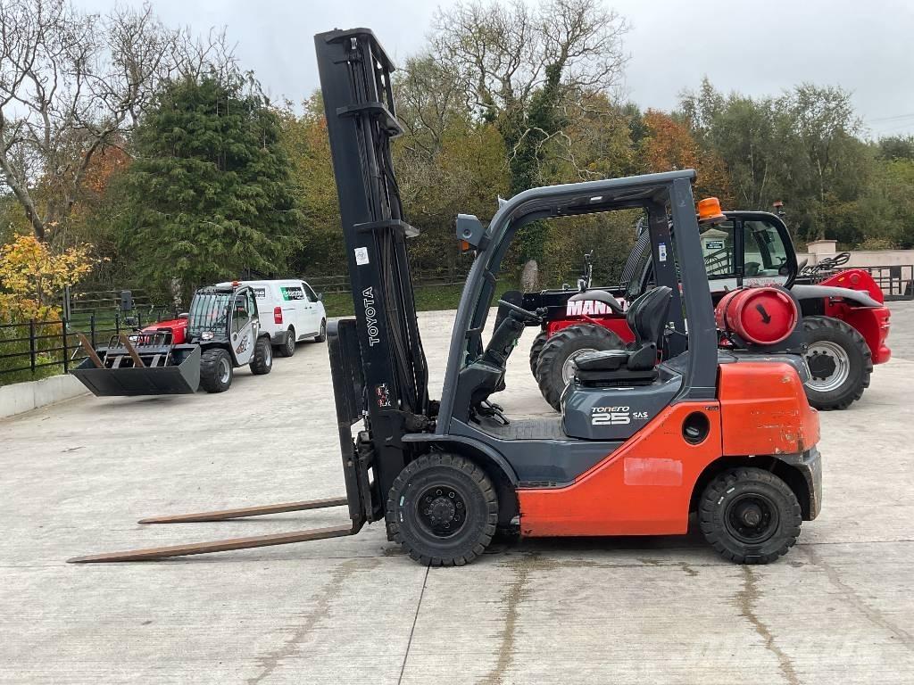 Toyota 02-8 FGF 25 LPG gaffeltrucks