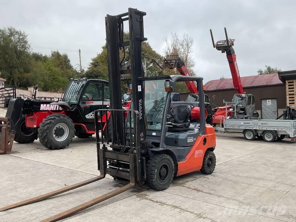 Toyota 02-8 FGF 25 LPG gaffeltrucks