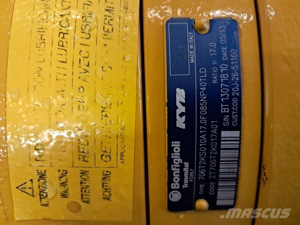 Komatsu PW 180-10 Gear