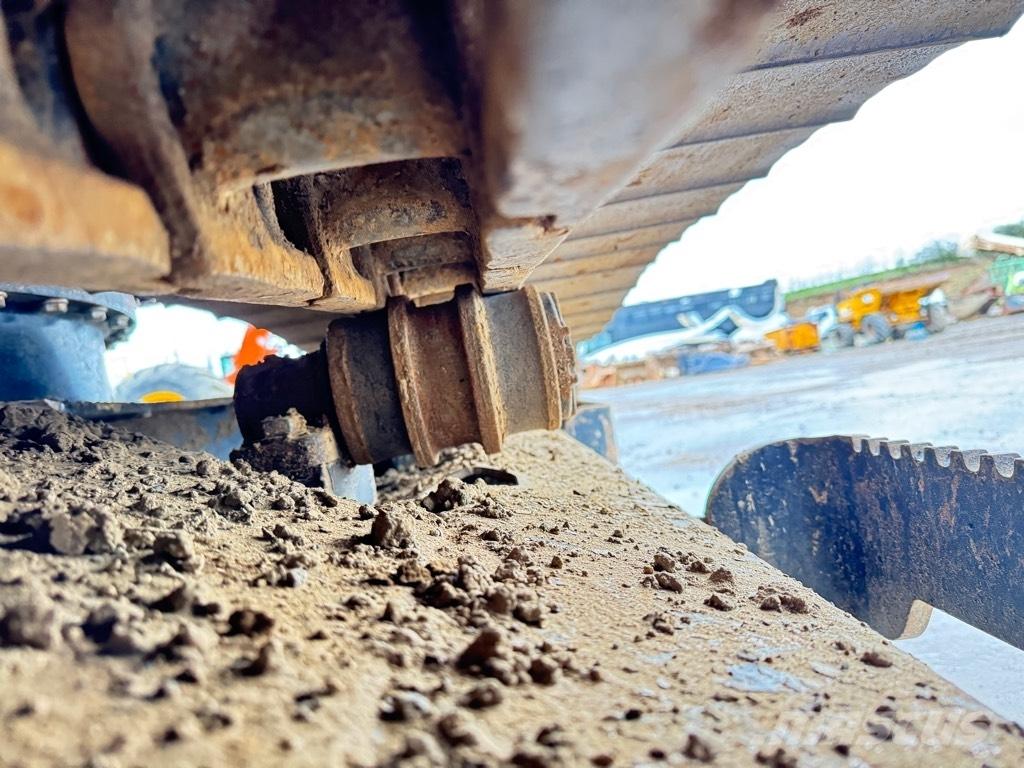 JCB 140X L SV Gravemaskiner på larvebånd