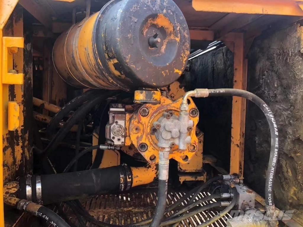 Hyundai 210-5 Gravemaskiner på larvebånd