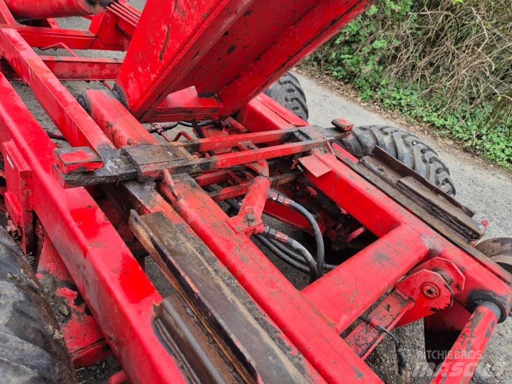 Agromet Warfama T041 Kroghejsevogne
