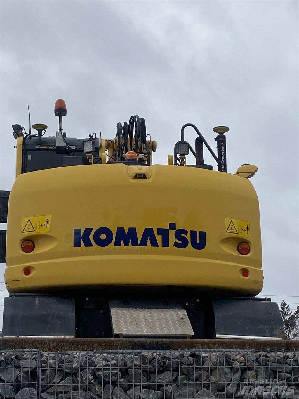 Komatsu PW148-10 Gravemaskiner på hjul