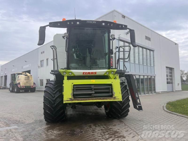 CLAAS TRION 520 Mejetærskere