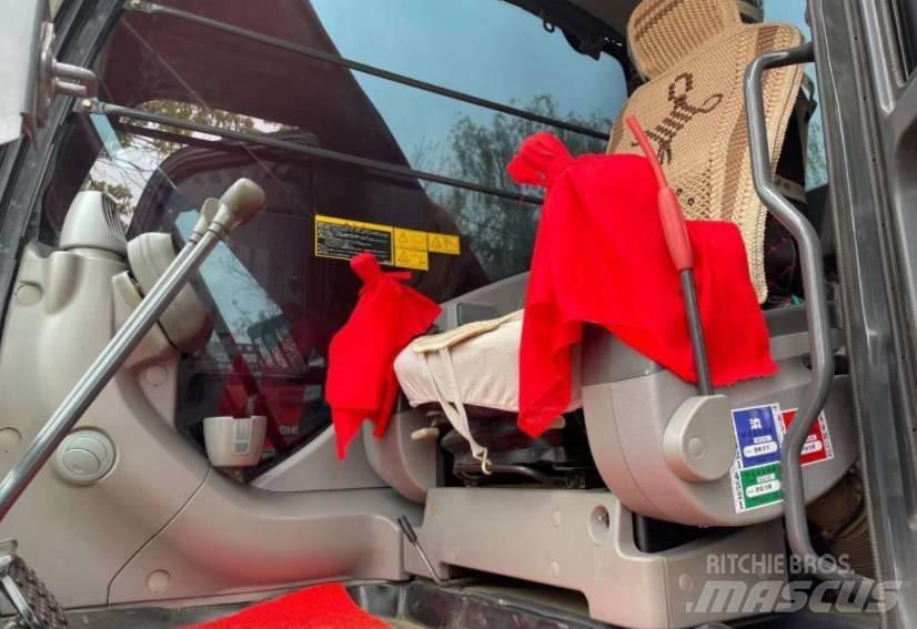 Hitachi 200-3 Gravemaskiner på larvebånd