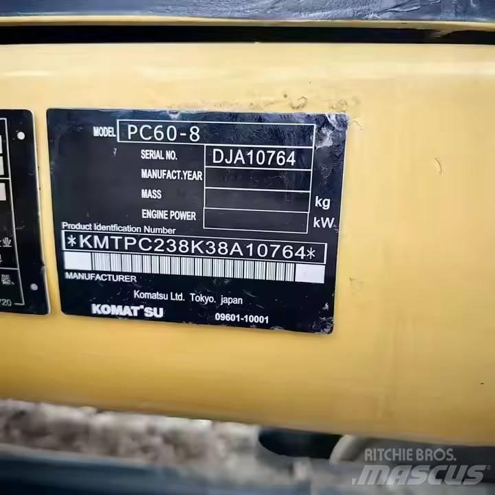Komatsu PC60 Gravemaskiner på larvebånd