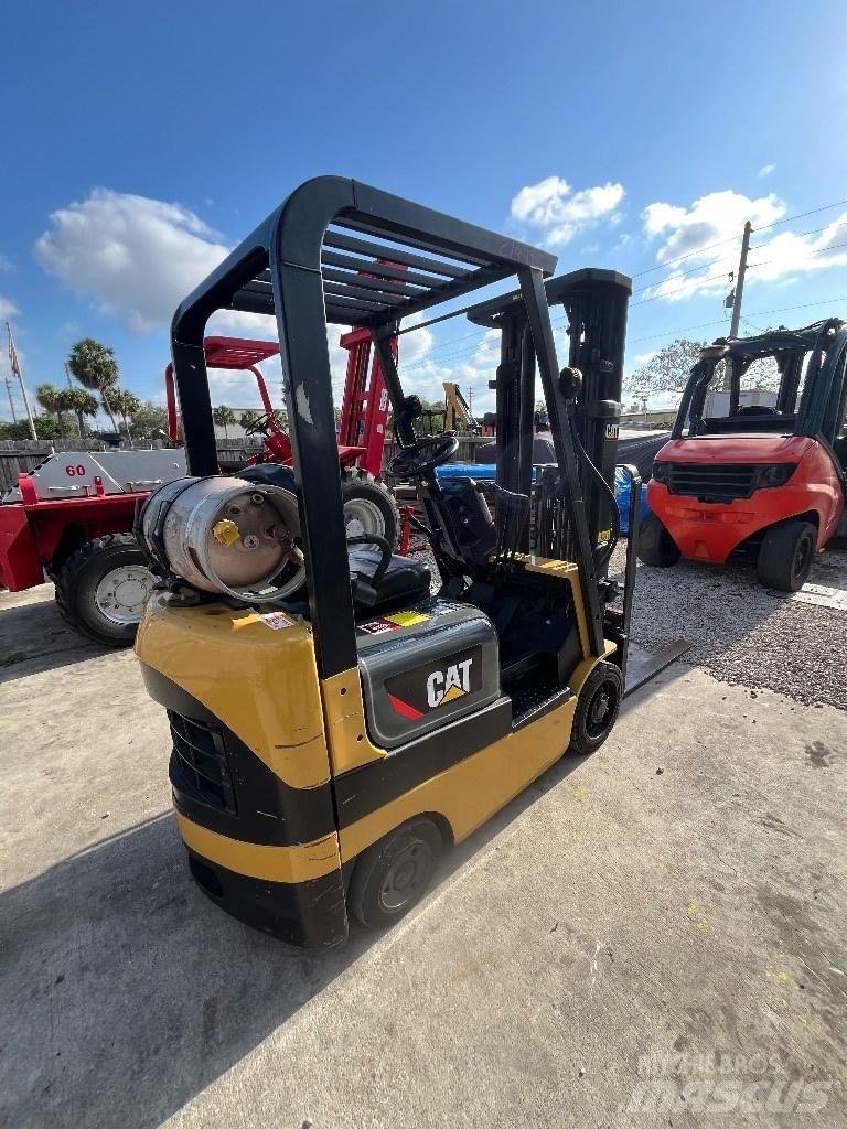 CAT FGC 15K Gaffeltrucks - andre