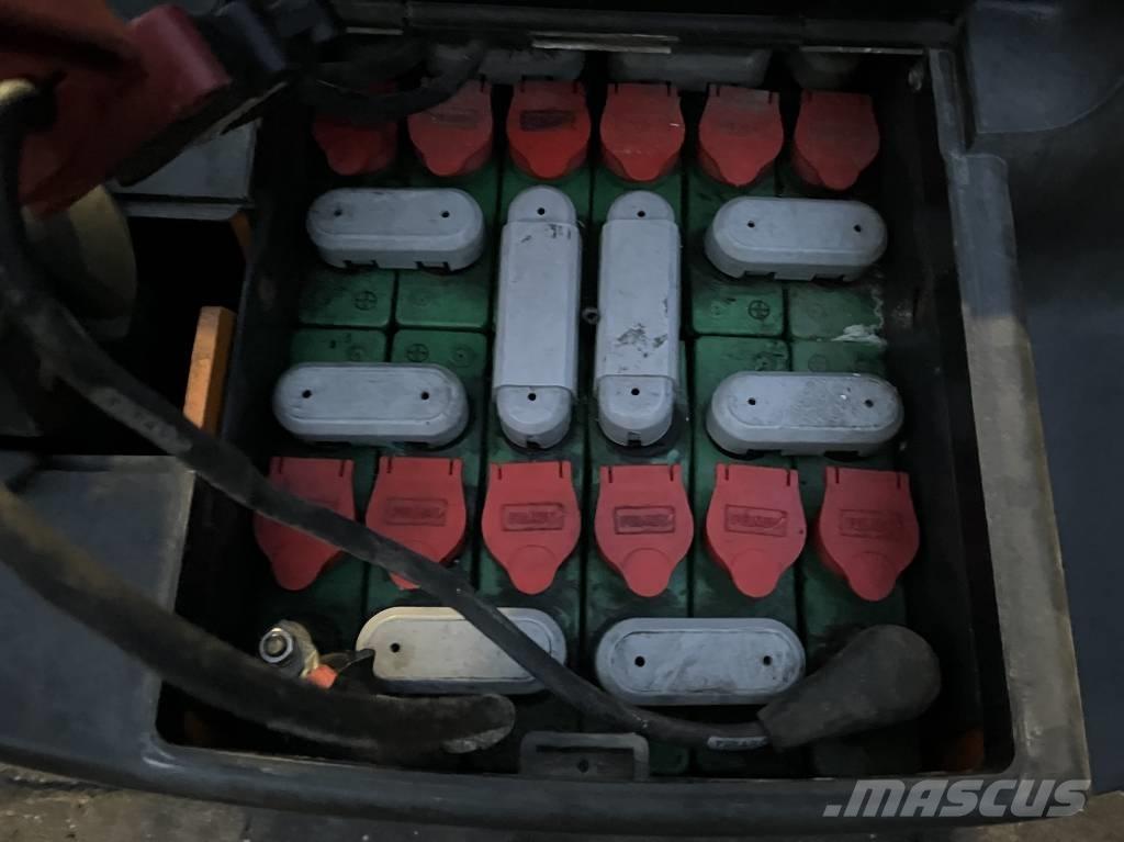 Still EGV12   V-4250 Selvkørende stablere