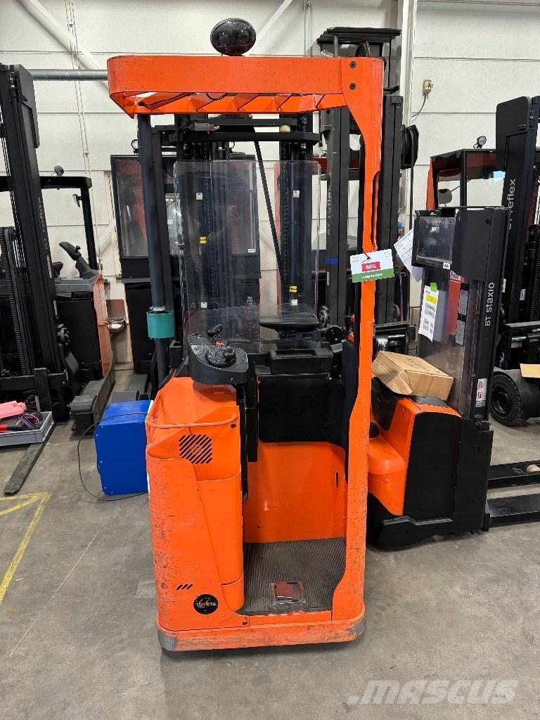 Toyota SSE135L Selvkørende stablere