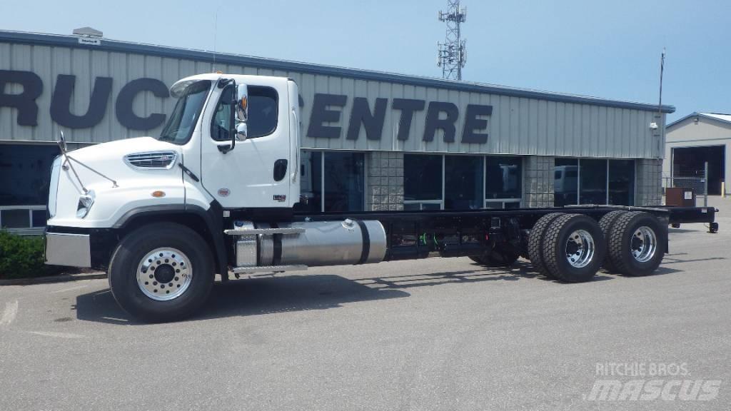 Freightliner 114 SD Chassis