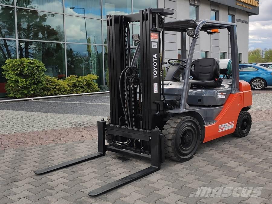 Toyota 02-8FGF25 LPG gaffeltrucks