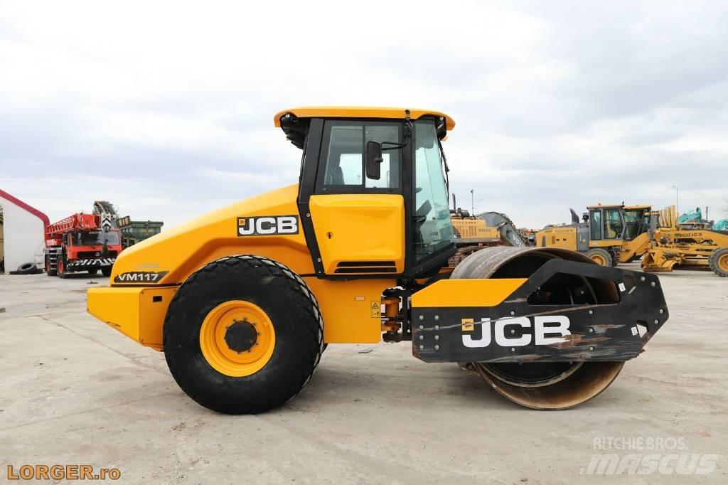 JCB VM 117 Jordvibrationstromler