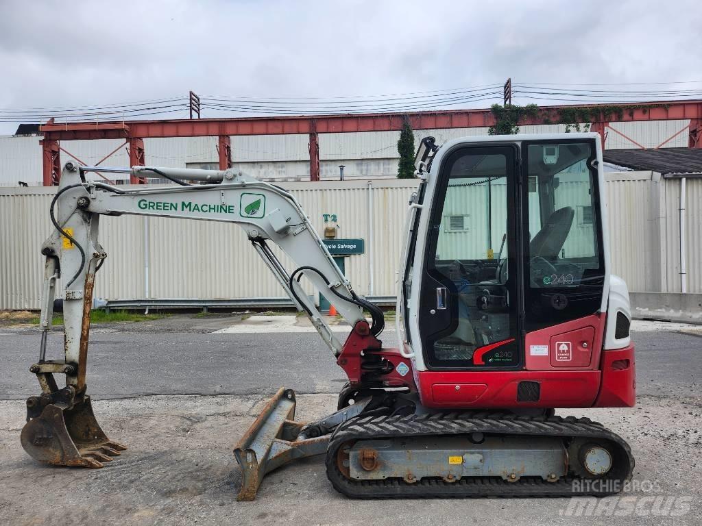 Takeuchi TB 240 Minigravemaskiner