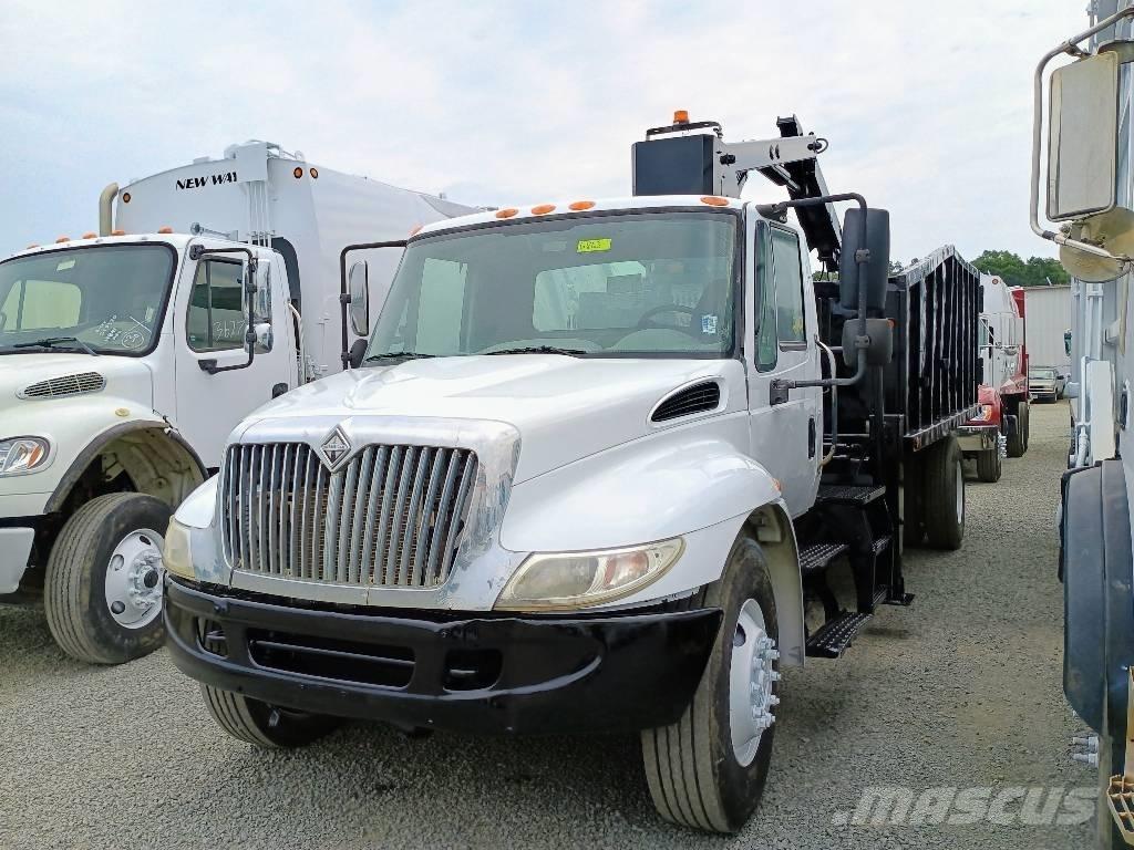 International 4300 Gribere