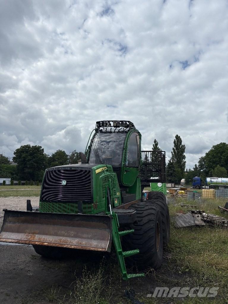 John Deere 1910E Udkørselsmaskiner