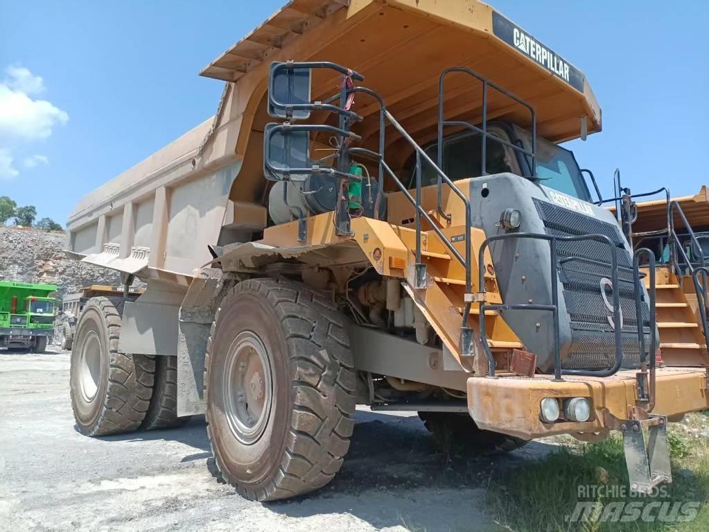 CAT 773 F Terrængående lastbiler