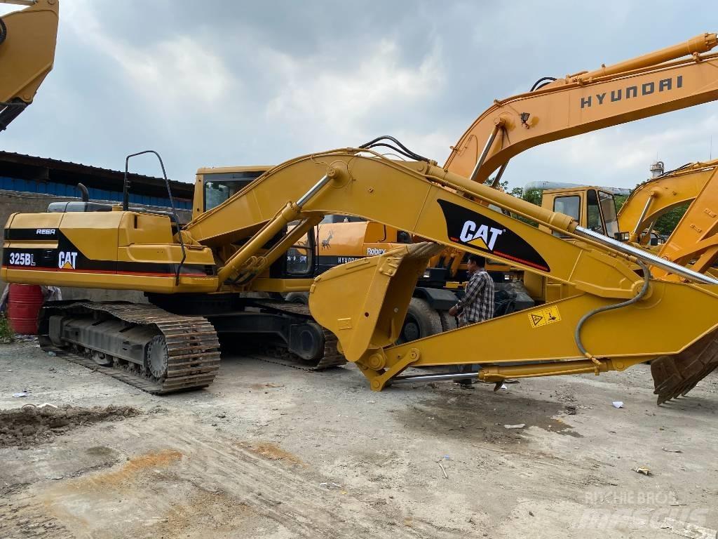 CAT 325 B L Gravemaskiner på larvebånd