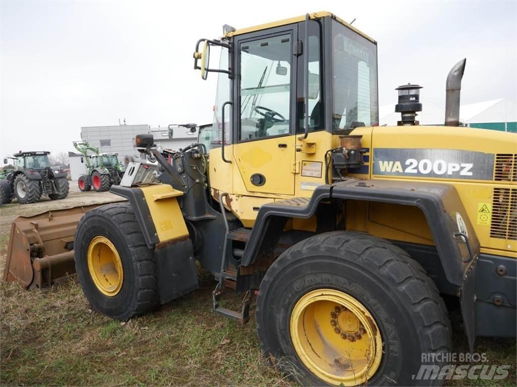 Komatsu WA 200 PZ Læssemaskiner på hjul