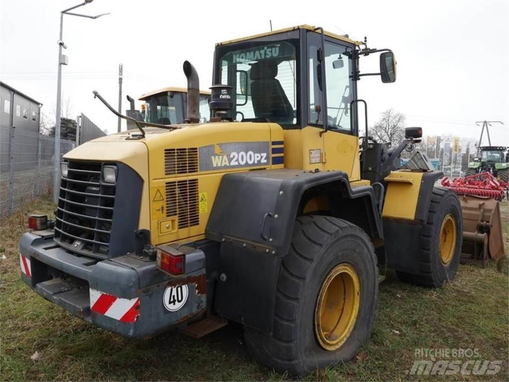 Komatsu WA 200 PZ Læssemaskiner på hjul