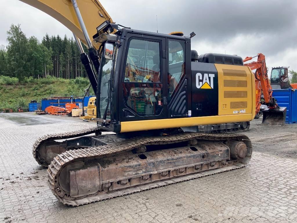 CAT 326 F L Gravemaskiner på larvebånd