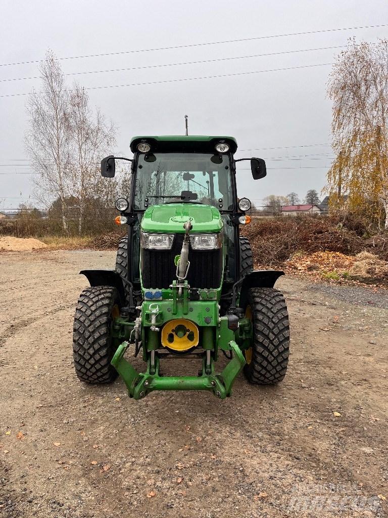 John Deere 5105 GF Traktorer